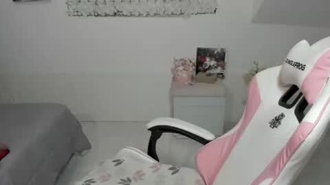 Mac Delice online show from 02-22-25, 02:50