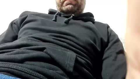 macelaruldeiduri online show from 11-17-25, 09:37