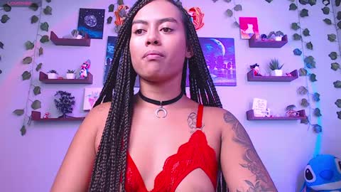 Macey Elliot Modelo Independiente online show from 12-17-24, 05:58