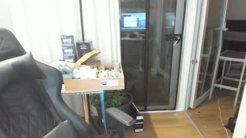 Andy online show from 02-12-26, 06:36