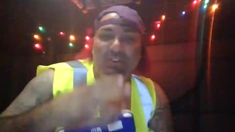 Snapshot of machuelbibliotecario chatting on 12-10-24, 03:30 machu el bibliotecario online show from 12-10-24, 03:30