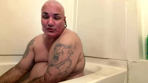 Snapshot of machuelbibliotecario chatting on 12-22-25, 04:53 machu el bibliotecario online show from 12-22-25, 04:53