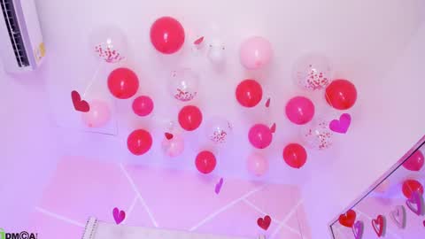 Snapshot of mackenzie_17 chatting on 02-15-25, 04:58 Mackenzie online show from 02-15-25, 04:58