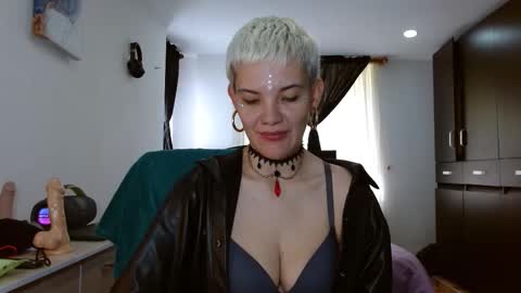 Noah Askew online show from 03-03-26, 03:18