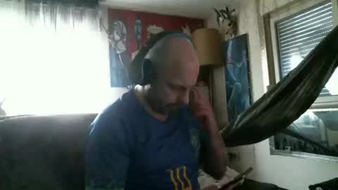 Snapshot of mad_dem0n chatting on 02-04-25, 10:00 Manuel online show from 02-04-25, 10:00