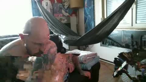 Snapshot of mad_dem0n chatting on 03-01-25, 02:02 Manuel online show from 03-01-25, 02:02