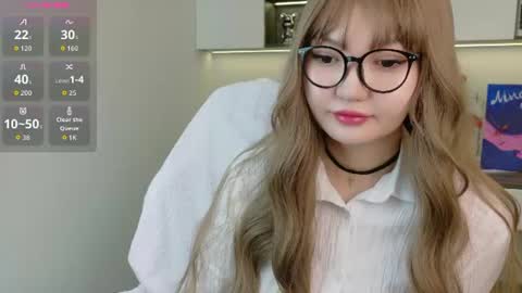 Snapshot of mad_dy chatting on 07-13-26, 12:19 Mad D online show from 07-13-26, 12:19