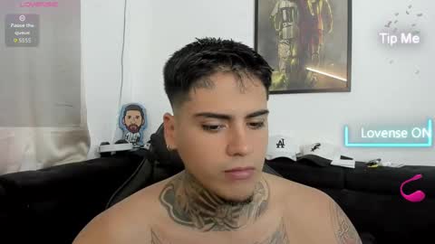 max online show from 11-23-25, 01:44