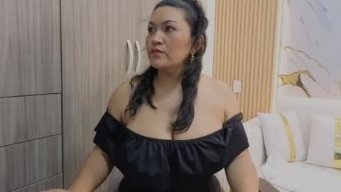 Snapshot of madam_hott chatting on 10-02-25, 03:46 Madam Hott  online show from 10-02-25, 03:46