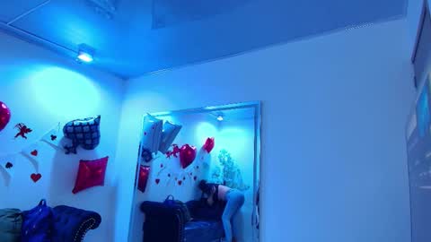 Snapshot of madame_scarllet chatting on 02-16-26, 11:17 Madame Scarllet online show from 02-16-26, 11:17