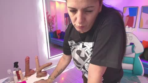 Madame Scarllet  online show from 04-10-26, 11:26