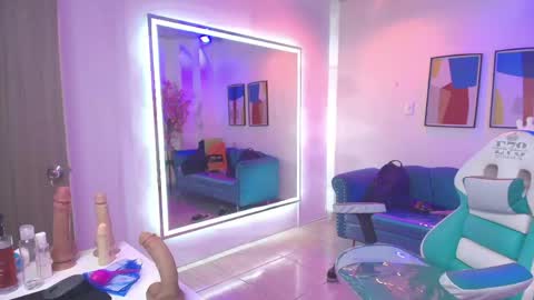 Madame Scarllet  online show from 04-15-26, 11:39