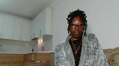 YourMadamIndigo online show from 02-06-26, 06:55