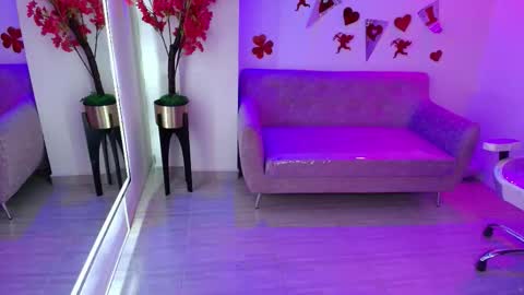 Snapshot of maddie_t18 chatting on 02-26-26, 11:31 maddie_t18 online show from 02-26-26, 11:31