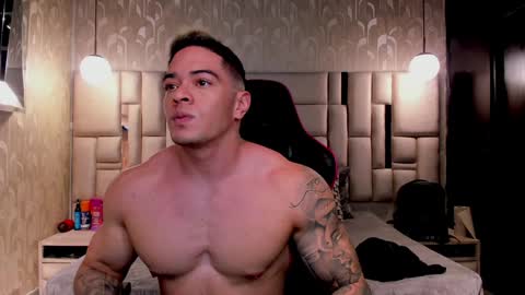 Snapshot of maddox_santana chatting on 12-28-24, 12:36 Maddox Santana online show from 12-28-24, 12:36