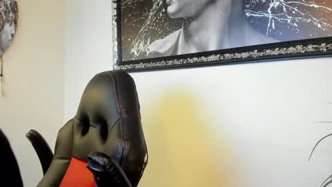 Snapshot of maddox_santana chatting on 02-26-25, 12:27 Maddox Santana online show from 02-26-25, 12:27