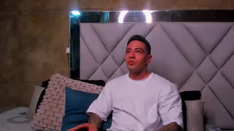 Snapshot of maddox_santana chatting on 10-29-25, 10:33 Maddox Santana online show from 10-29-25, 10:33