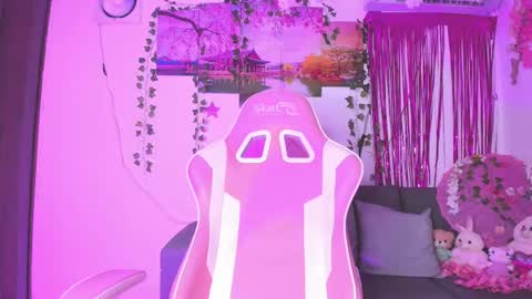 Snapshot of maddy_kraviiz chatting on 01-28-25, 05:22 Maddy3 online show from 01-28-25, 05:22