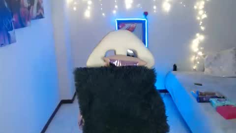 maddy_vicius19 online show from 12-22-25, 02:08