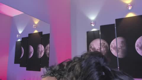 Maddy  online show from 01-24-25, 08:22