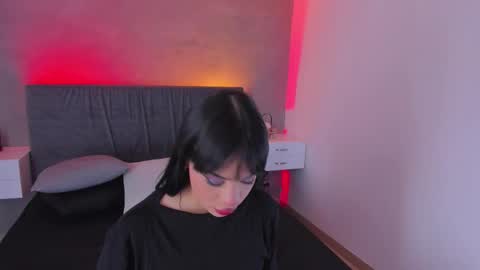 Maddy  online show from 10-16-25, 08:54