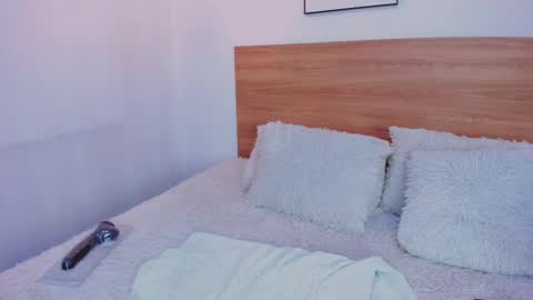  Maddy Crofft online show from 09-15-25, 11:21