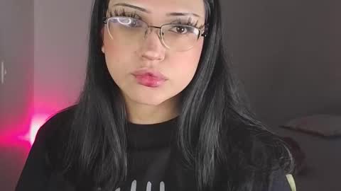   Please followme and rate me your thumbs up online show from 12-16-25, 10:26