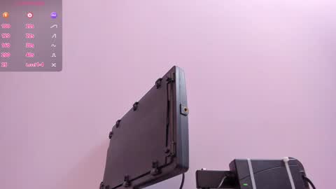 maddyjohnsonn online show from 01-30-25, 03:33