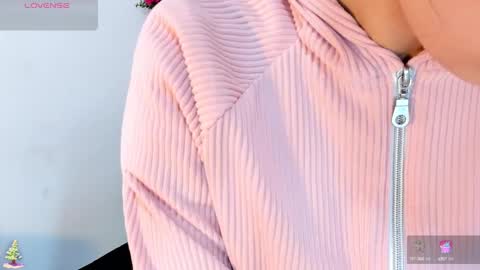 Snapshot of madelin_clerk chatting on 12-24-24, 01:50 Madelin Clerk online show from 12-24-24, 01:50