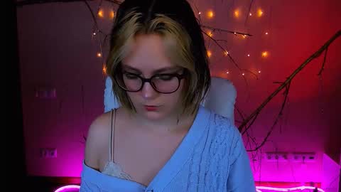 Madeline online show from 02-26-26, 08:52