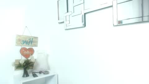 Madeline online show from 11-25-25, 12:05