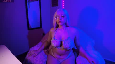 Madeline  online show from 01-09-25, 05:34