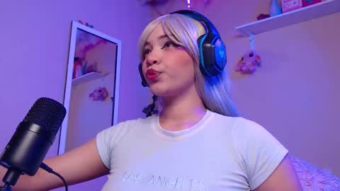 Madeline  online show from 10-06-25, 03:48