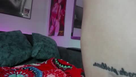 Madelyn. online show from 11-17-25, 10:04