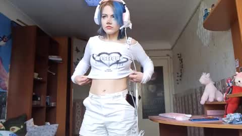 Snapshot of madgezari chatting on 02-03-26, 06:40 Alice Kaneki online show from 02-03-26, 06:40