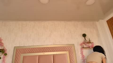 madhison_5 online show from 02-13-26, 12:23