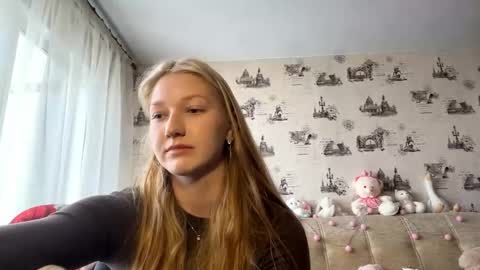 Becky  online show from 03-06-26, 07:49