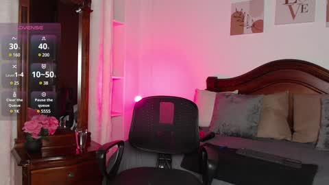 Madelein online show from 12-15-24, 02:52