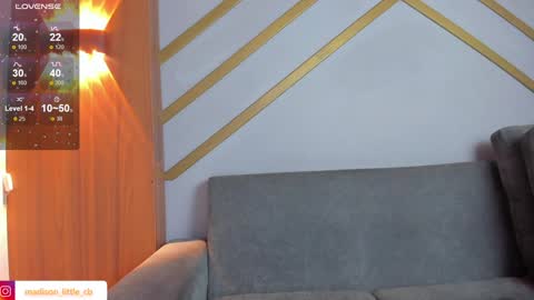 Melissa     700  1400 -5 online show from 12-10-24, 03:55