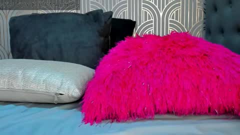   online show from 01-11-25, 02:30