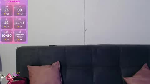 madison_oli online show from 12-17-25, 01:55