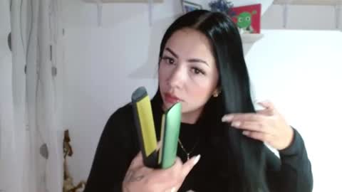 Snapshot of madisoncambel chatting on 03-06-25, 01:58 Madison Cambel online show from 03-06-25, 01:58