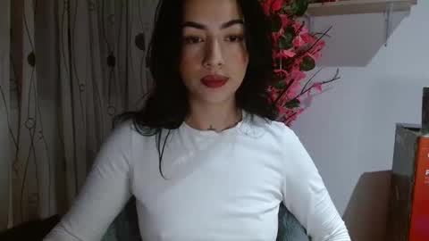 Snapshot of madisoncambel chatting on 09-19-25, 02:35 Madison Cambel online show from 09-19-25, 02:35