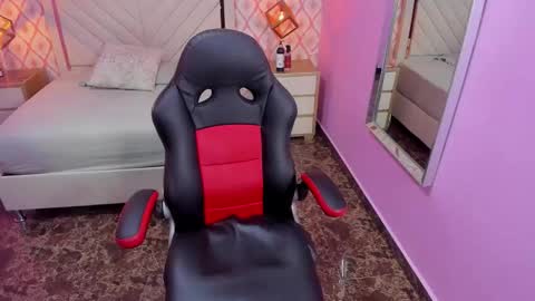 madisonclain online show from 11-21-25, 03:27