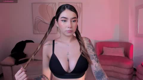 Maddi Collins online show from 11-22-25, 12:15