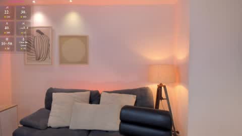 Maddi Collins online show from 04-08-26, 07:25