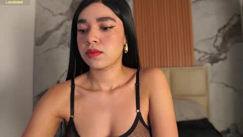 thumbs up  thx you so much MODEL INDEPENDENT online show from 10-26-25, 07:47