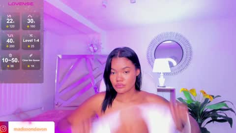 Madisson Davon online show from 12-23-24, 05:54