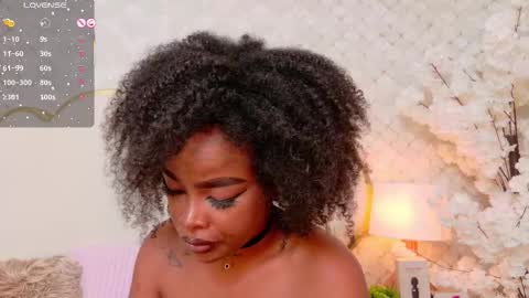 Snapshot of madissonlopez chatting on 10-19-25, 11:44 Madisson Lopez online show from 10-19-25, 11:44