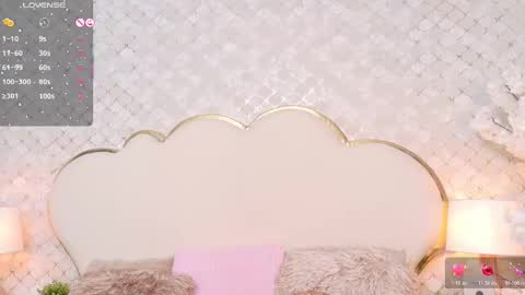 Snapshot of madissonlopez chatting on 10-19-25, 11:49 Madisson Lopez online show from 10-19-25, 11:49